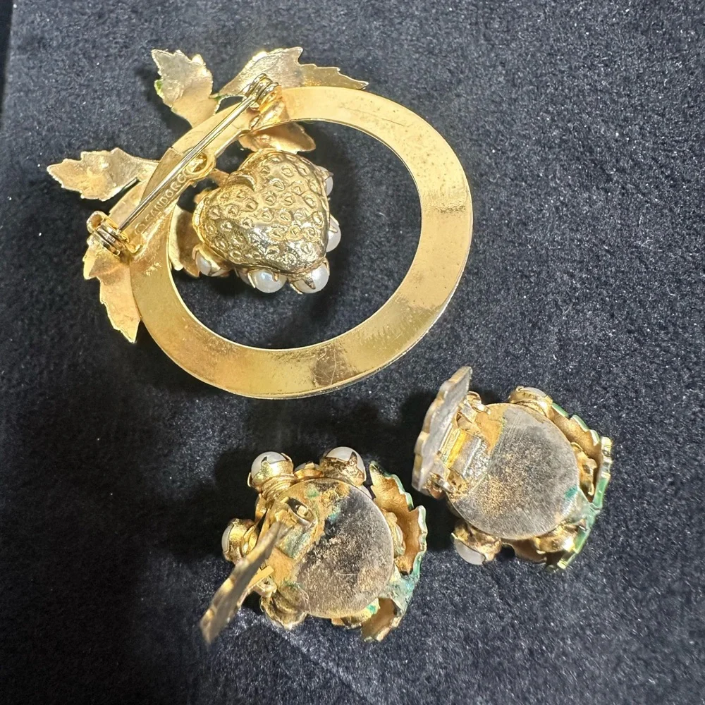 🚨RARE🔥: Vtg Sandor Pearl Cluster Accent Brooch & Earring Set - Picture 9 of 12